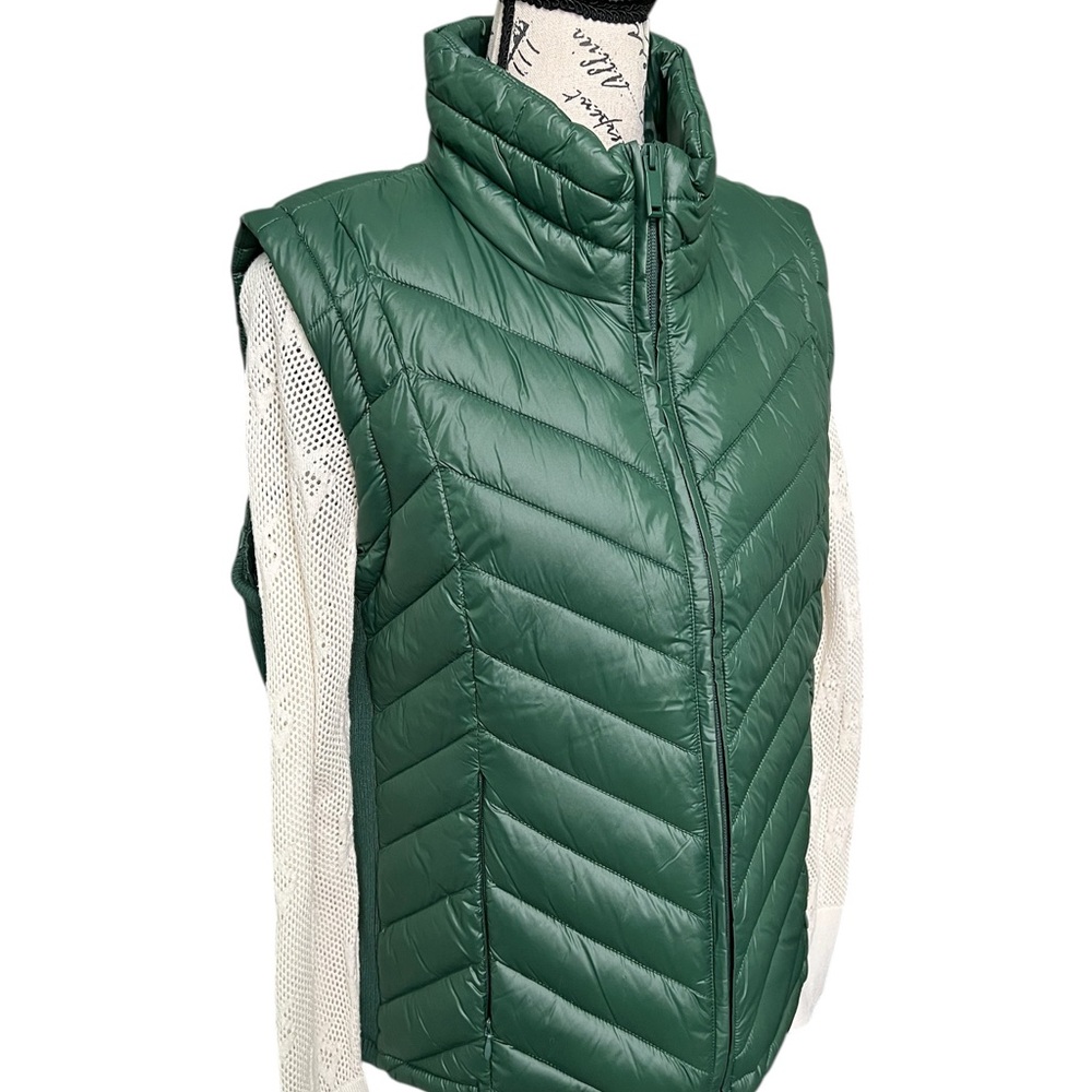 Calvin Klein Forest Green Quilted Vest - Picture 5 of 10